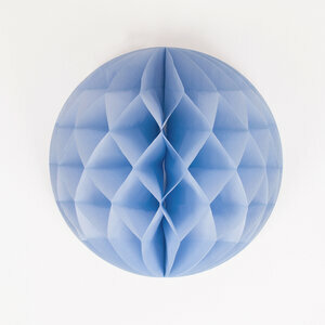 honeycomb balls - light blue