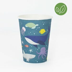 Paper cups - ocean