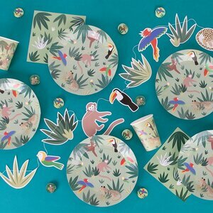 Paper plates - tropical