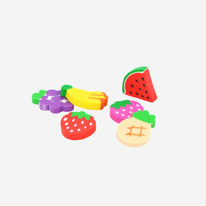 Goodies : 3 fruit erasers