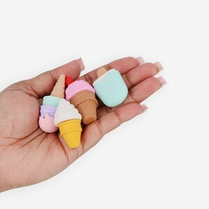 Goodies: pastel ice cream eraser